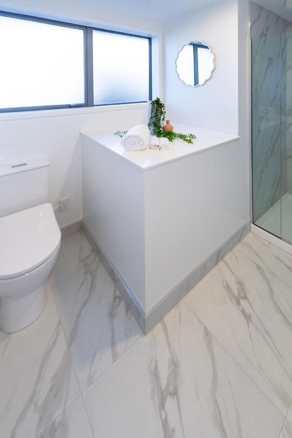 Urban Park Escape 2 Bed 2 Bath W/Carpark Christchurch Exterior foto