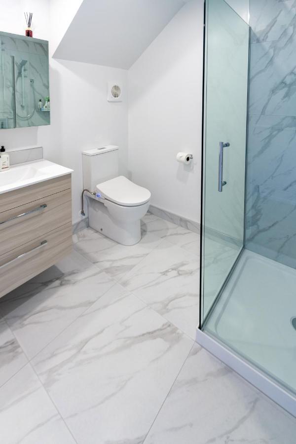 Urban Park Escape 2 Bed 2 Bath W/Carpark Christchurch Exterior foto